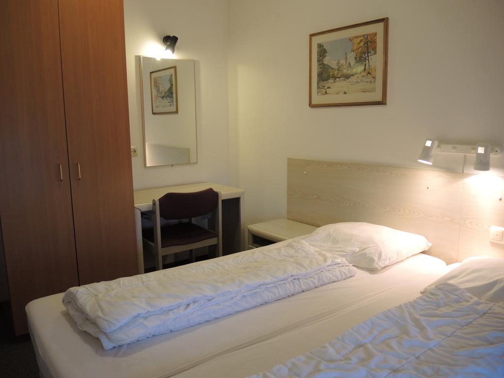 Vakantiewoningen Pinkers Hotel คุลเปิน ภายนอก รูปภาพ